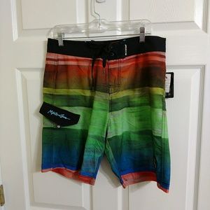 🎀NWT Maui & Sons Rainbow Ombre Stripe Boards